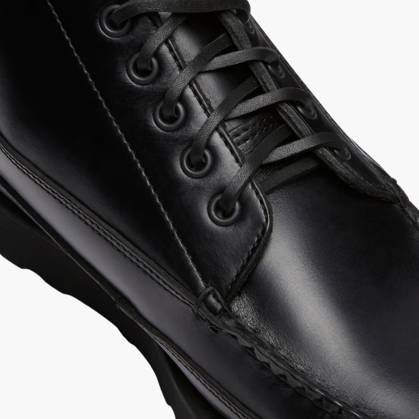 CAMP MOC III Ranger Pull Up - Black Lthr / Mono G.H.BASS