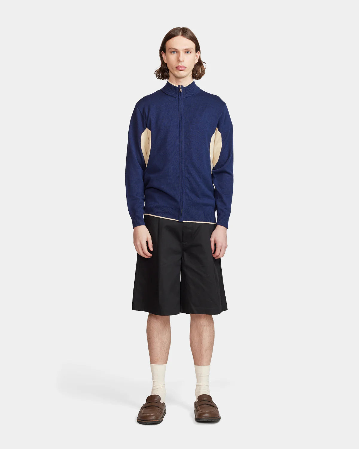 Lyu Short - Black - Aura