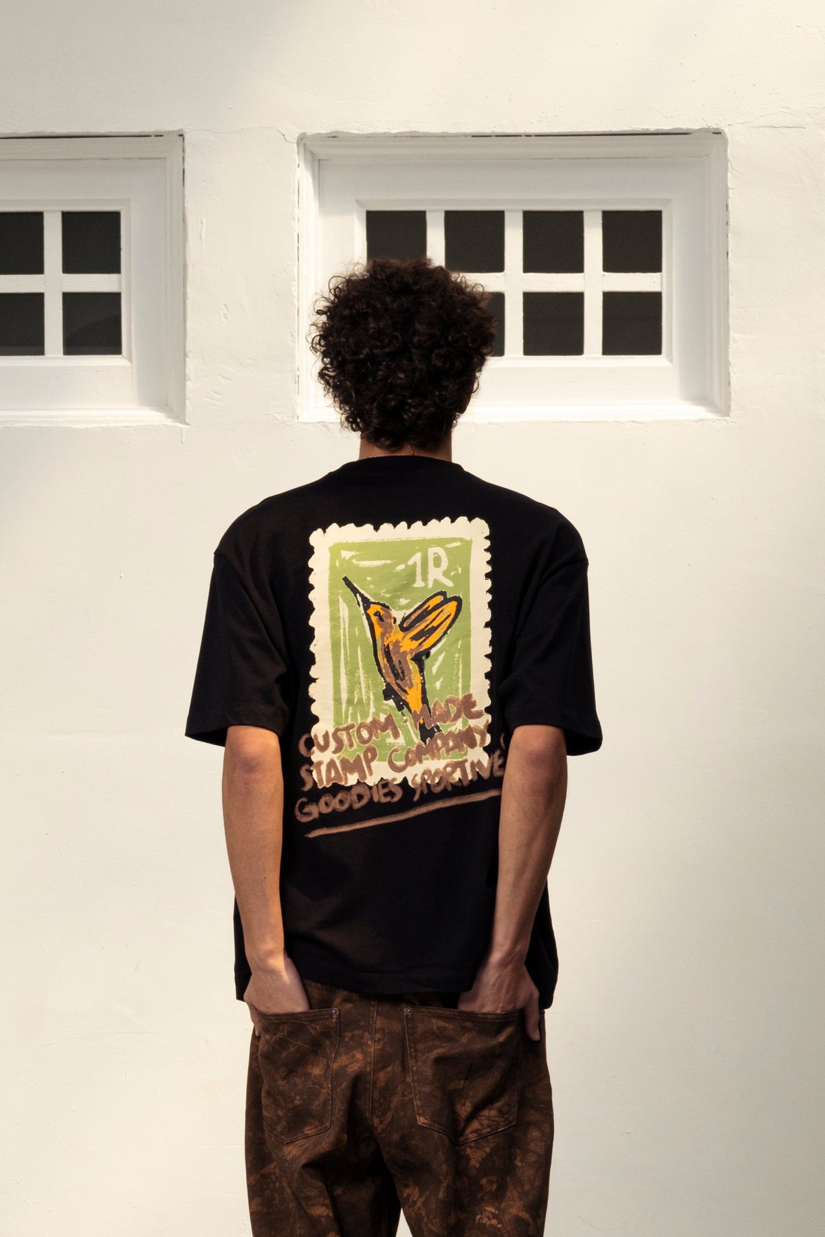 STAMP COMPANY TEE - Black GOODIES SPORTIVE - porté de dos — photo 2