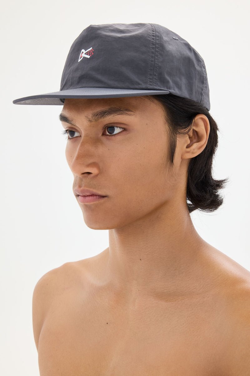 PANELED NYLON HAT - Carbon DISTRICT VISION - portée