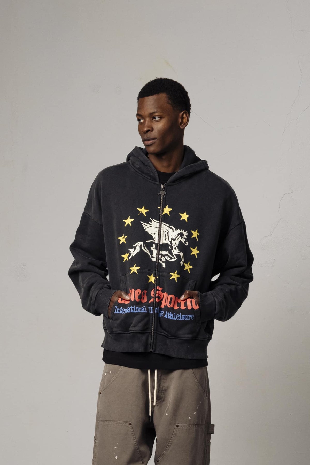 PEGASUS UNION HOODIE - Washed Black GOODIES SPORTIVE - porté de face — photo 1