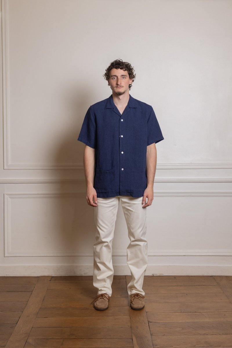 Shonan Beach Navy (Linen) - Kamakura Shirt - vue de face portée