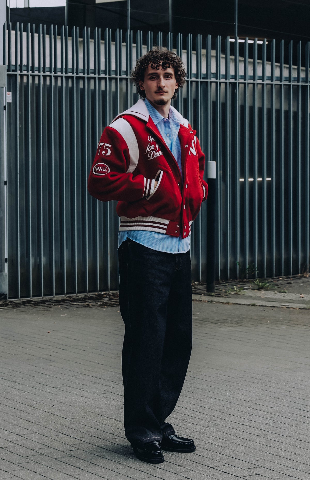 LOOK 03