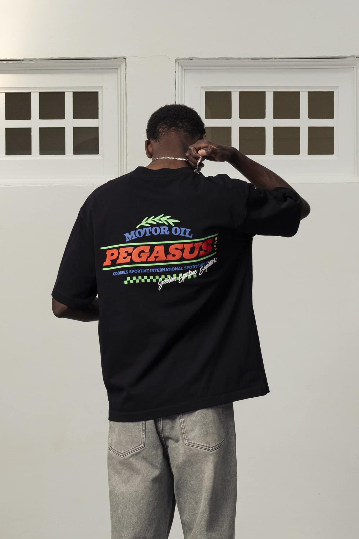 MOTOR OIL BLACK TEE - Black GOODIES SPORTIVE - porté de dos — photo 1