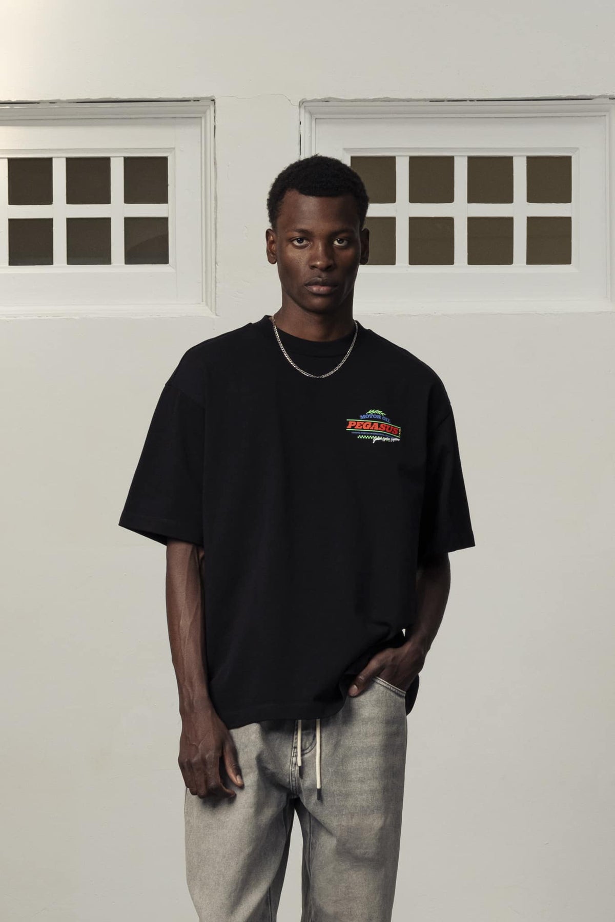 MOTOR OIL BLACK TEE - Black GOODIES SPORTIVE - porté de face — photo 2