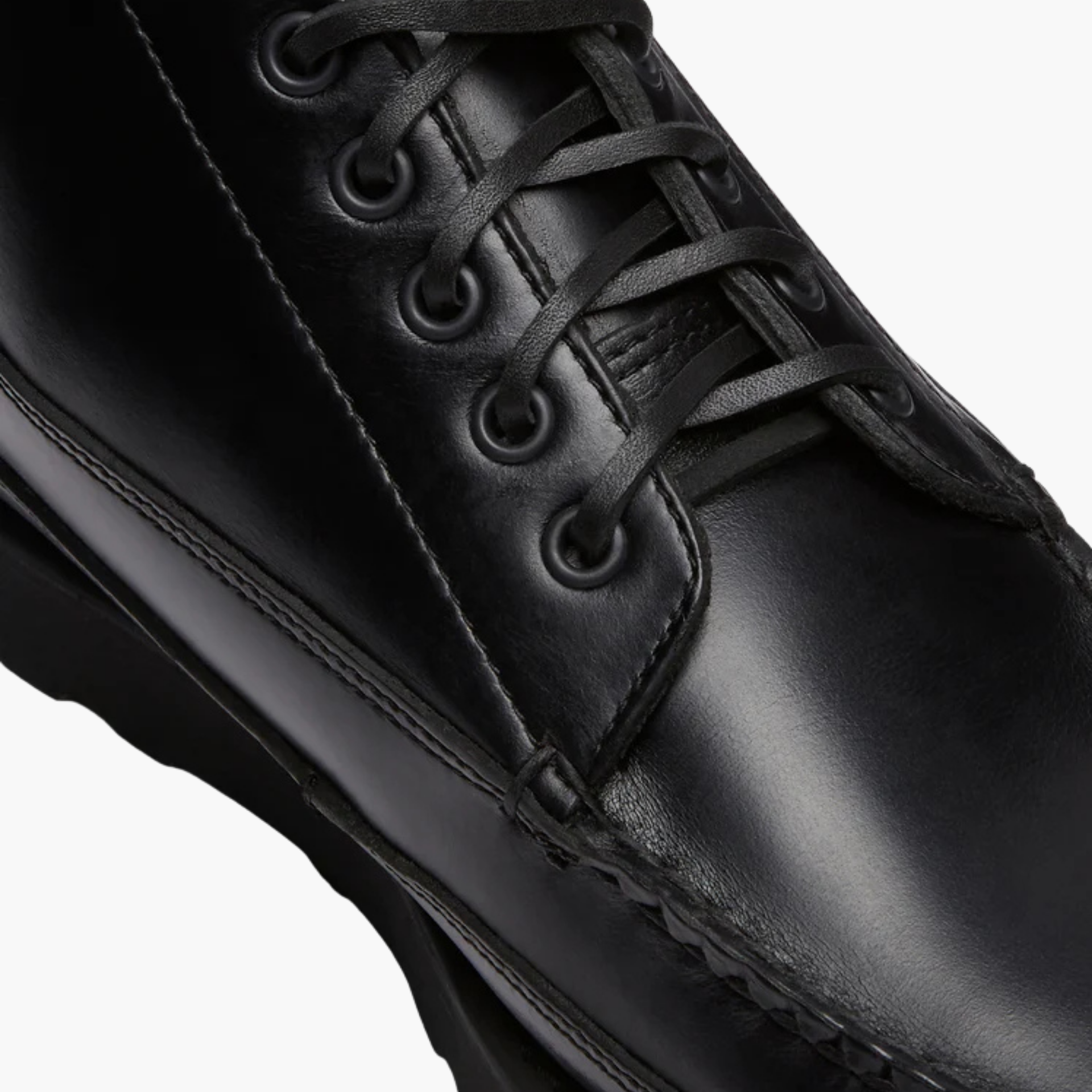 CAMP MOC III Ranger Pull Up - Black Lthr / Mono G.H.BASS