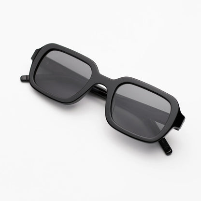 Cascade - Black Acetate / Black Lenses akila
