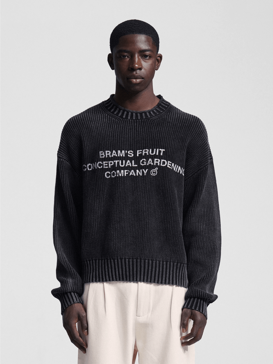 Stamp Knit Bram's Fruit charcoal black porté, coupe loose