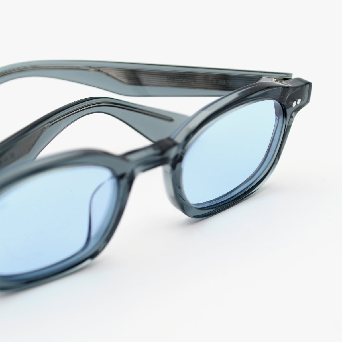 CERES - Slate Light Blue AKILA - vue de dos — photo 4