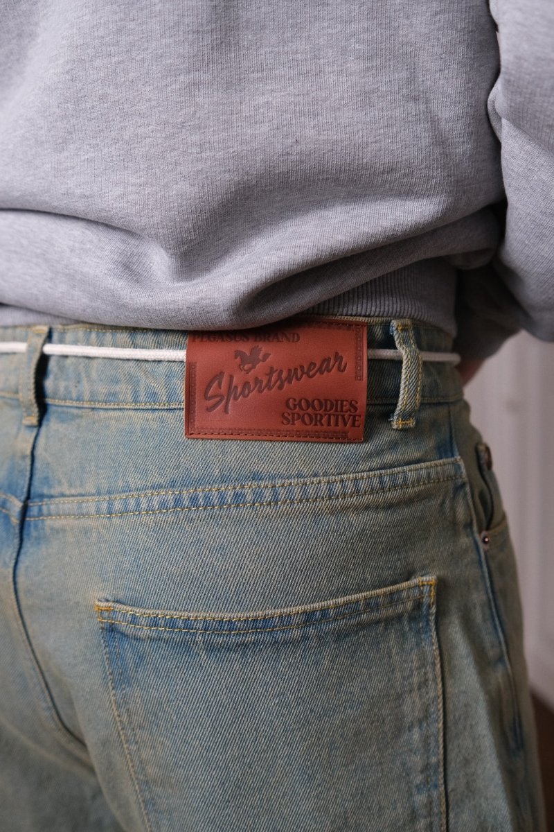 Goodies Sportive Dirty Denim Shorts vue de face produit