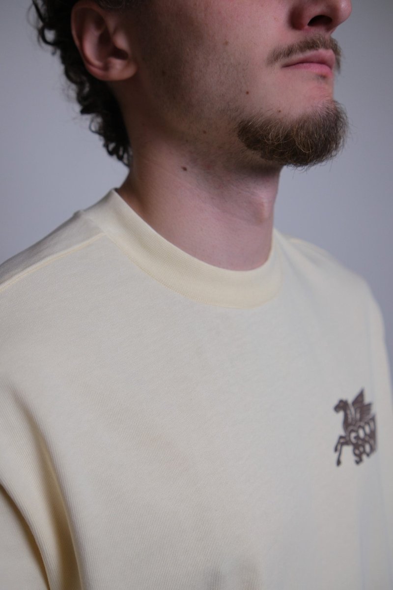 Goodies Sportive New Pegasus Butter Tee vue de profil