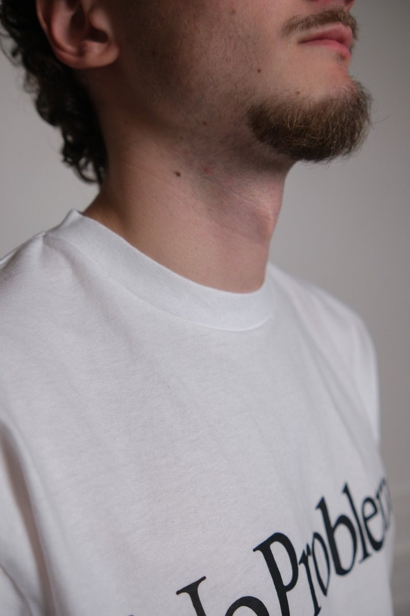 Détail du col rond du t-shirt No Problemo Ss Tee blanc — photo 4