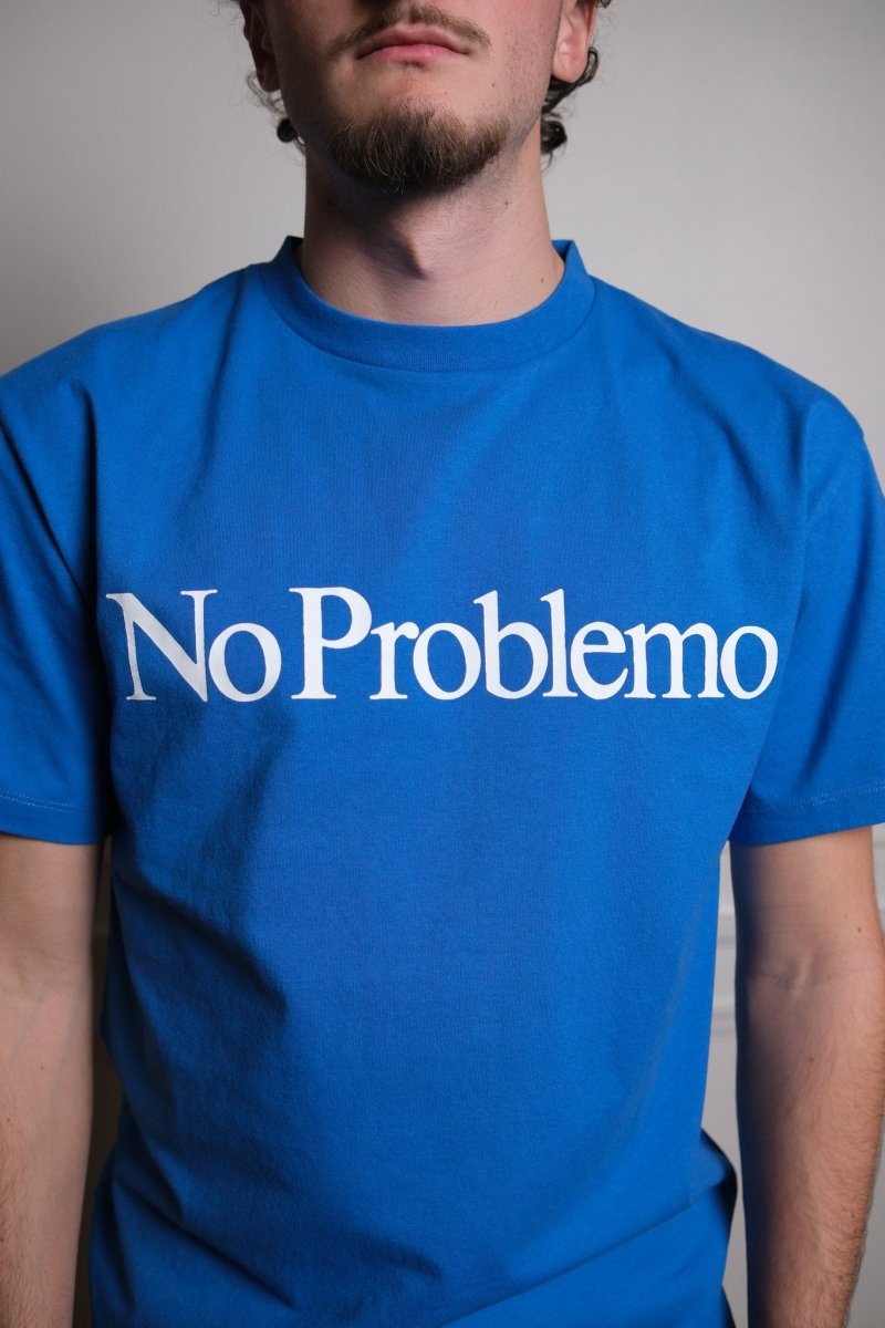 Détail du graphique No Problemo classique sérigraphié sur fond bleu