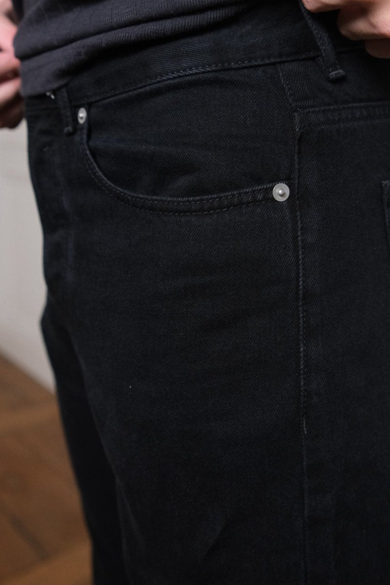 Détail surpiqûre braguette et poches arrière Jean Another Aspect 1.0
