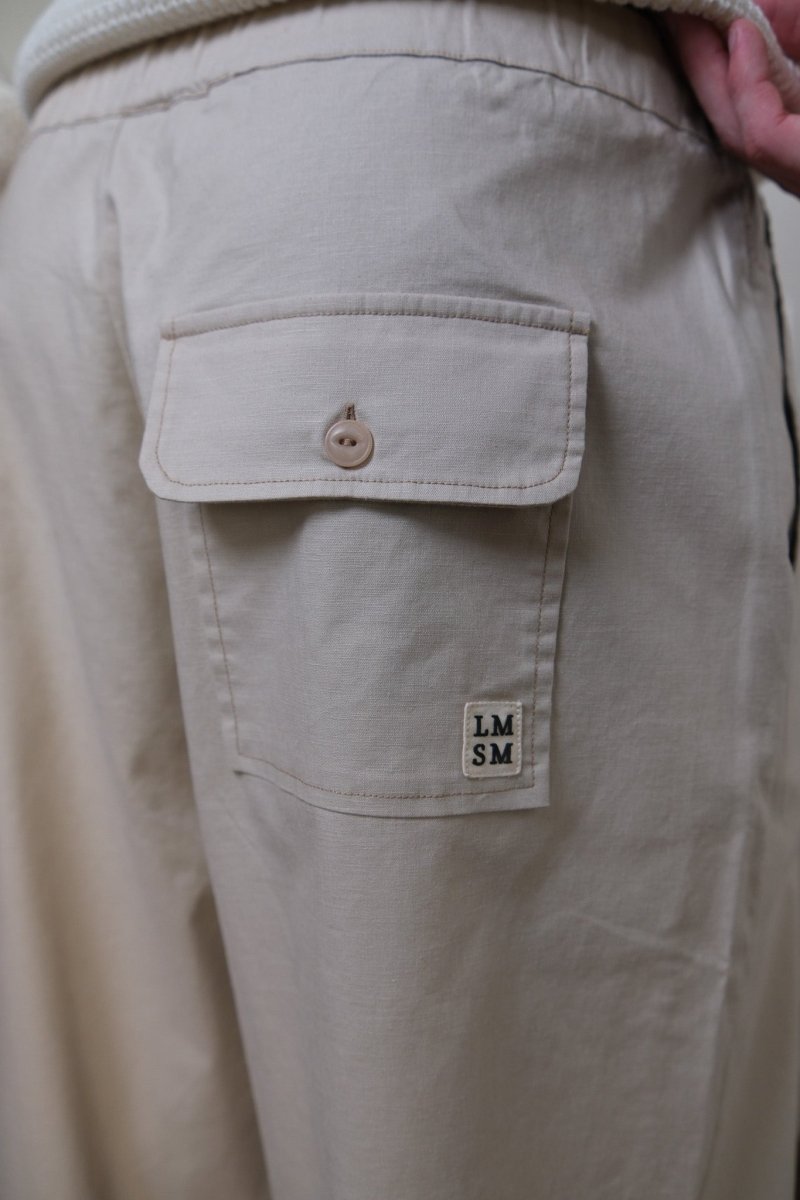 Détail toile lin-coton pantalon Le Mont Saint Michel Phosto beige