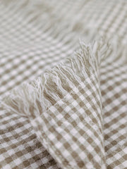 Détail de l'ourlet effiloché de la Distressed Farmer's Shirt LS Bram's Fruit olive green