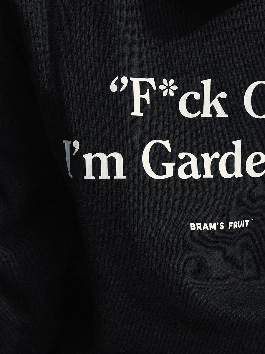 F*ck Off I'm Gardening Crewneck Bram's Fruit black porté, vue de dos — photo 4