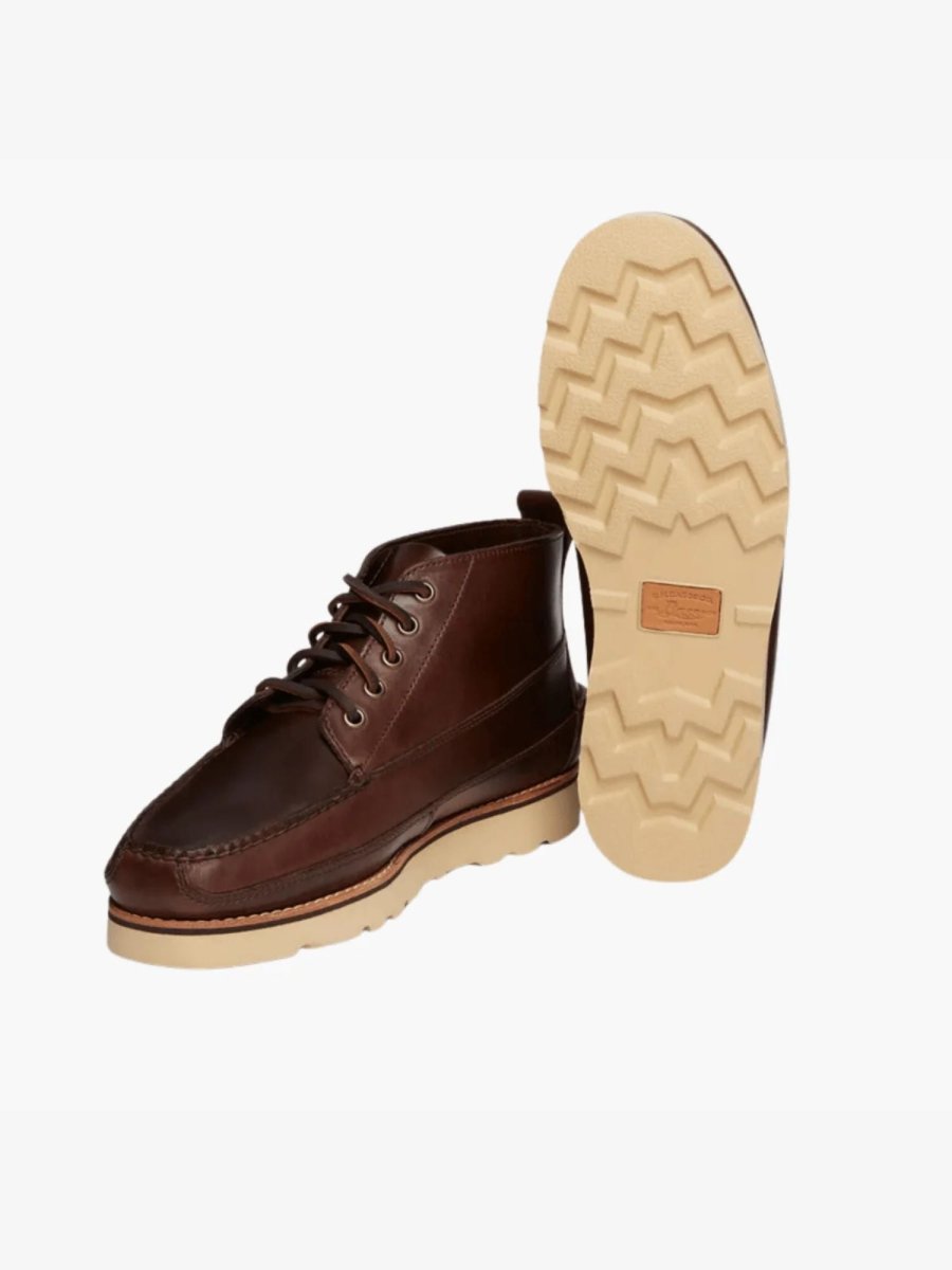 CAMP MOC III RANGER - Chocolate G.H.BASS - détail cuir pull-up