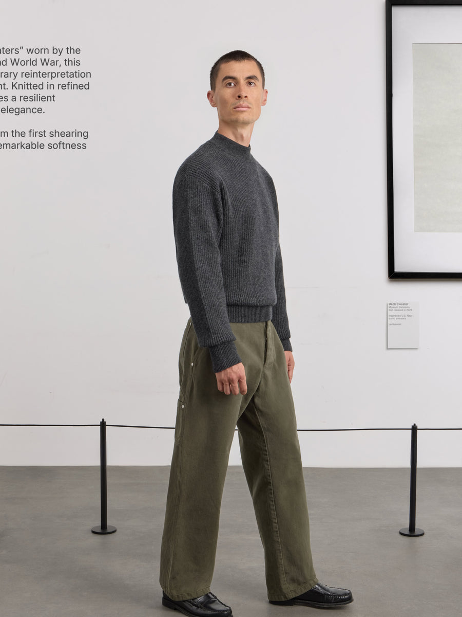 Museum Garments Deck Sweater charcoal en laine d'agneau mérinos - porté, vue 3