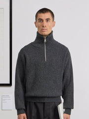 Museum Garments Sailor Sweater charcoal en laine d'agneau mérinos - porté, vue 2