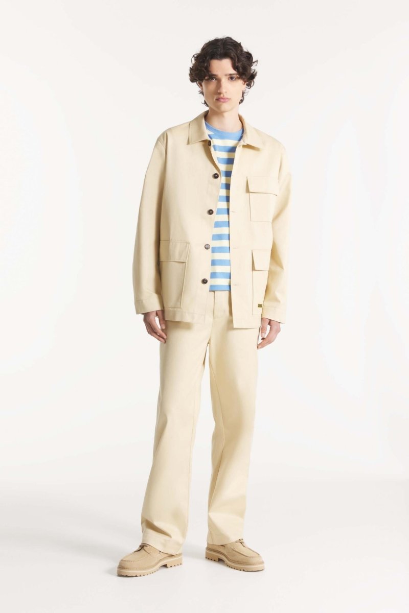 Pantalon Ponci beige porté avec veste Velcruz, look Le Mont Saint Michel — photo 6