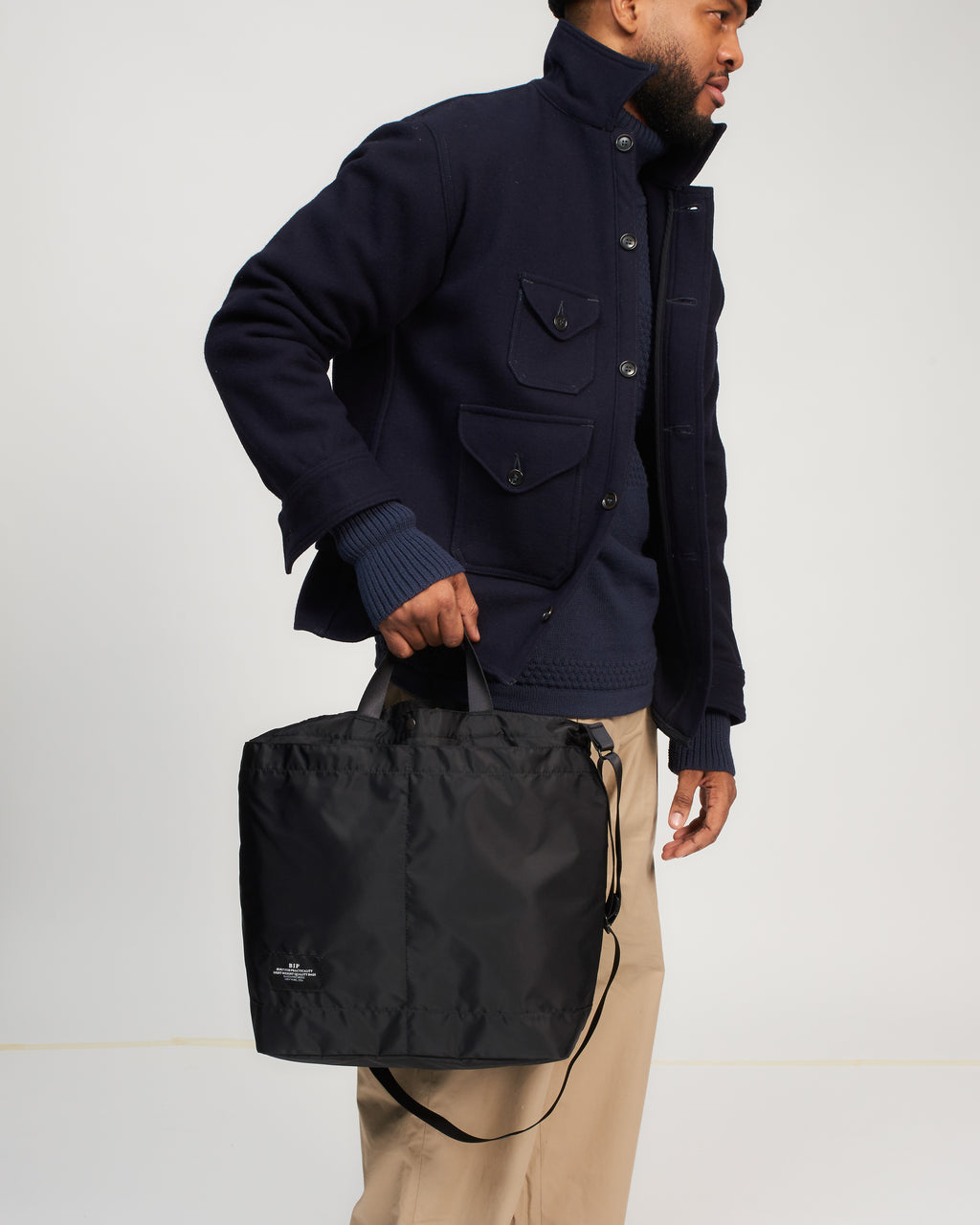 New York Tote Medium - Black - Aura