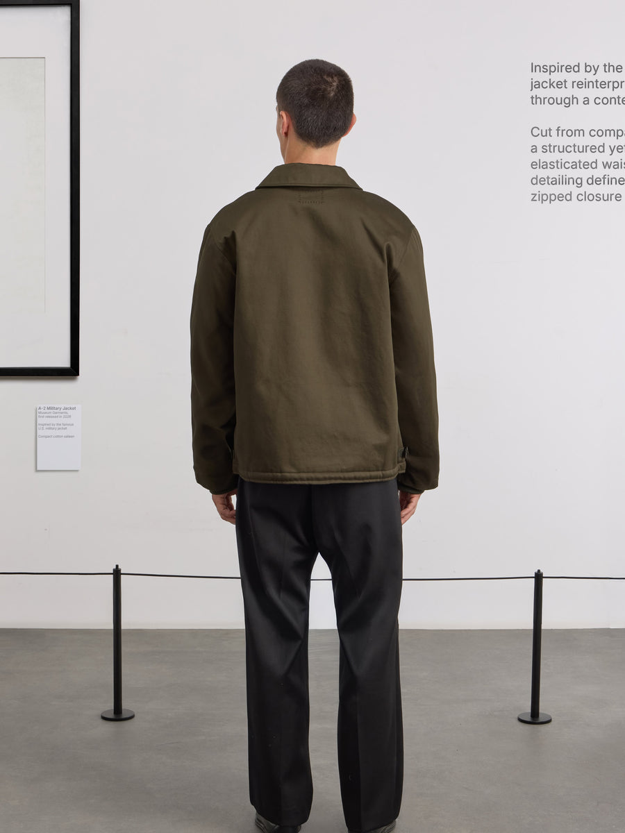 Museum Garments A-2 Military Jacket vert militaire foncé en coton - porté, vue 7