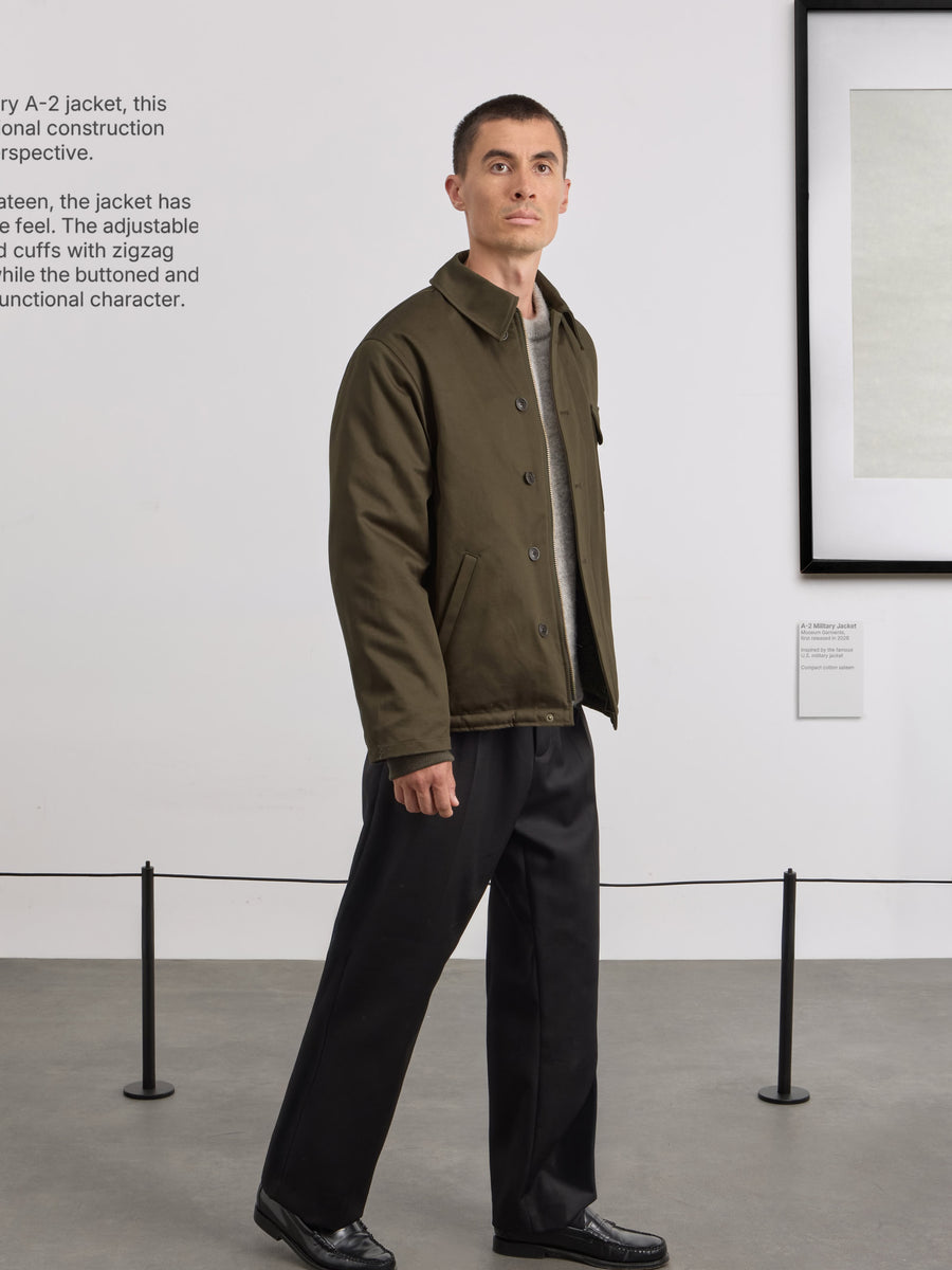Museum Garments A-2 Military Jacket vert militaire foncé en coton - porté, vue 5