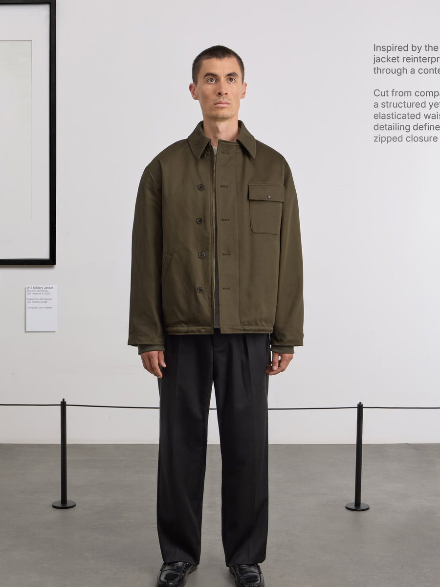 Museum Garments A-2 Military Jacket vert militaire foncé en coton - porté, vue 3