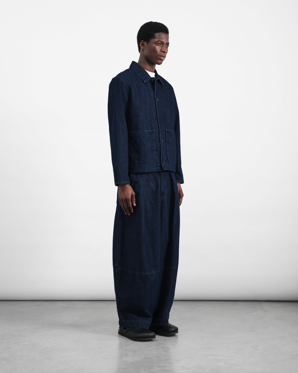 Earth Deadbeat Trouser Indigo YMC - porté vue de profil — photo 2