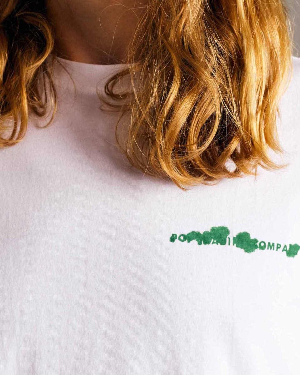 T-shirt Pop Trading Company Blood Tears blanc porté