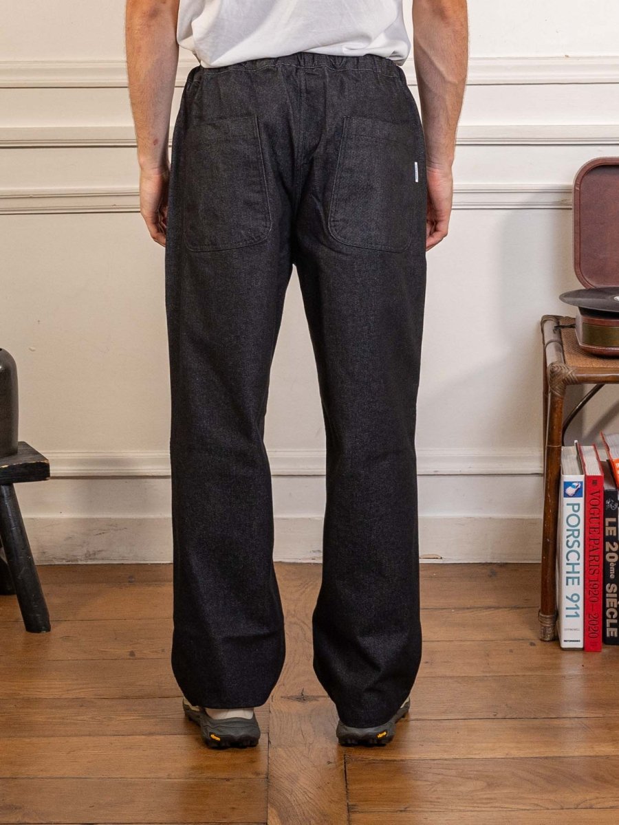 Two Tuck Wide Denim Pants Black