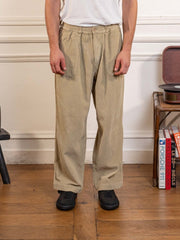 One Tuck Fatigue Corduroy Pants Beige