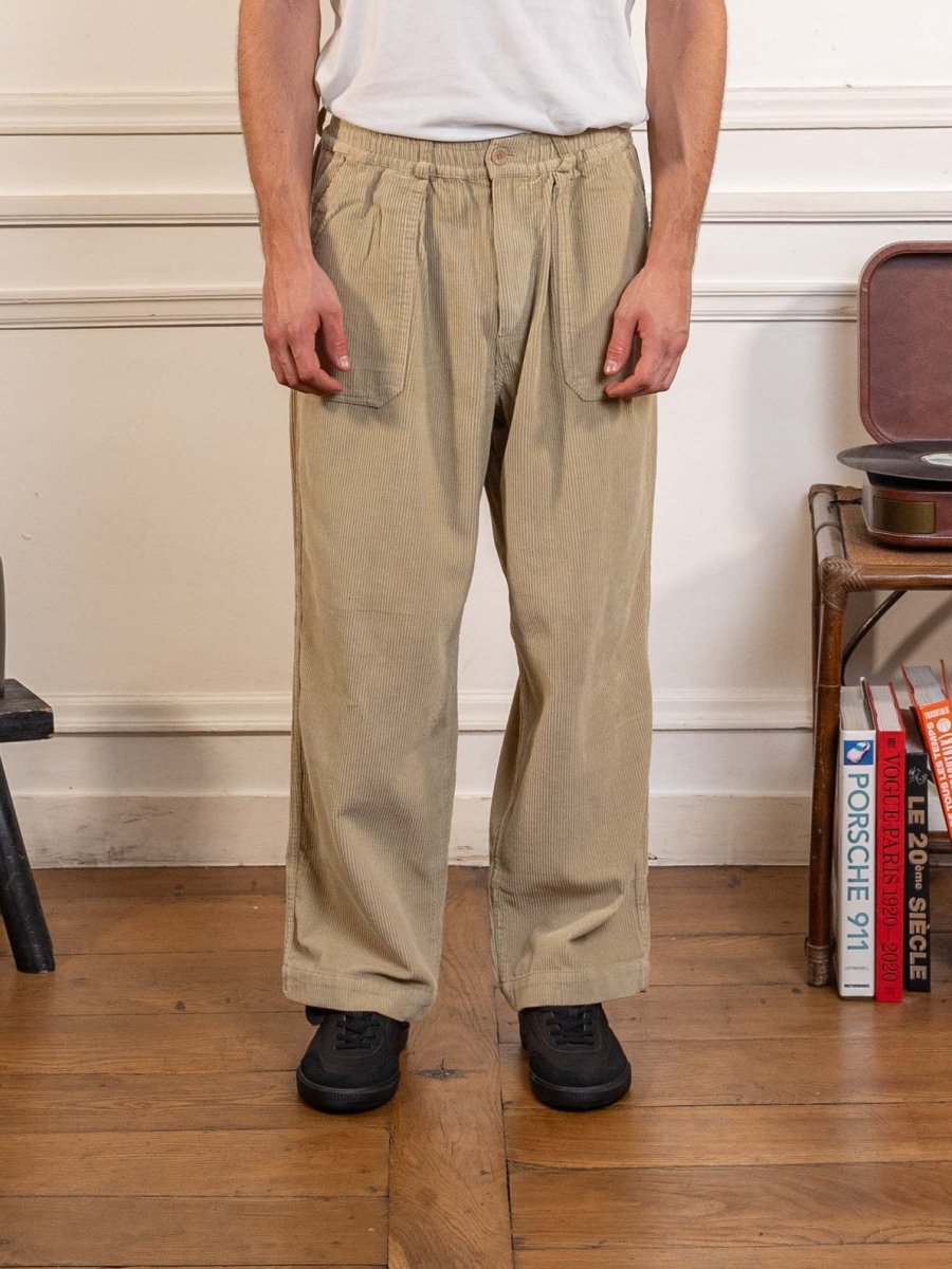 One Tuck Fatigue Corduroy Pants Beige