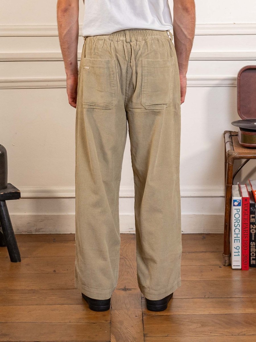 One Tuck Fatigue Corduroy Pants Beige