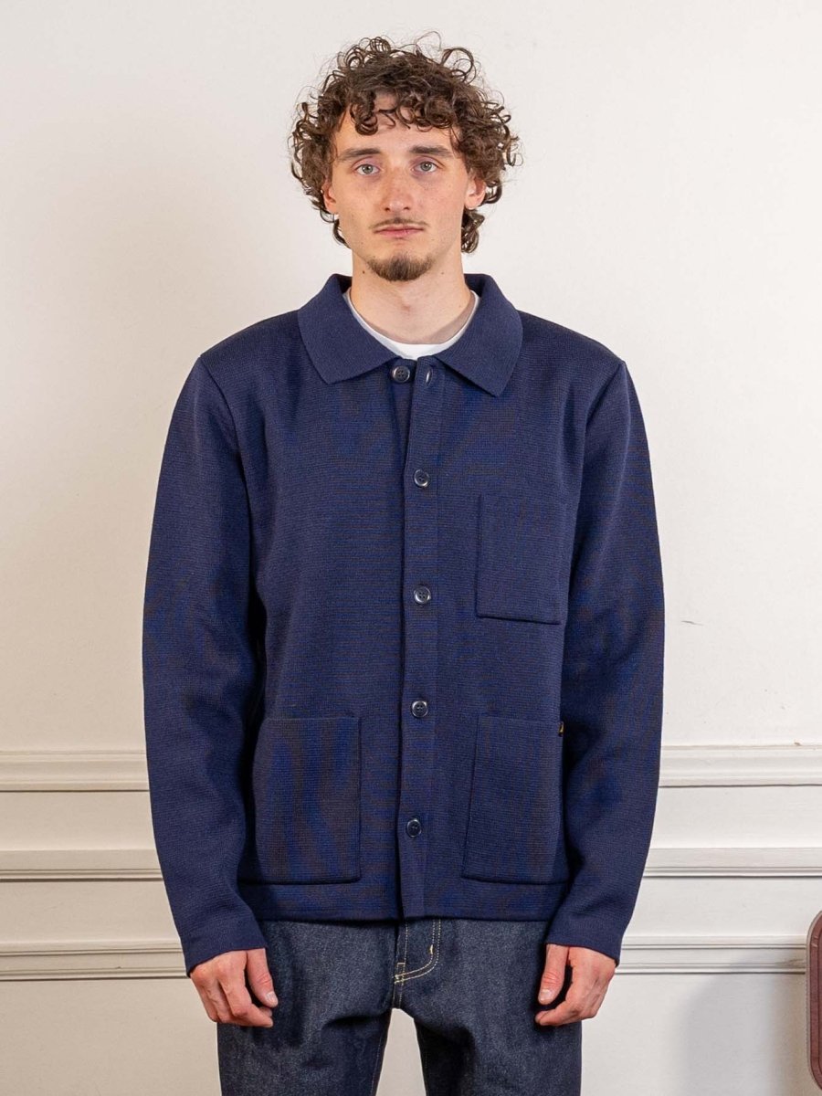 Cardigan de travail Guino Le Mont Saint Michel navy porté de face