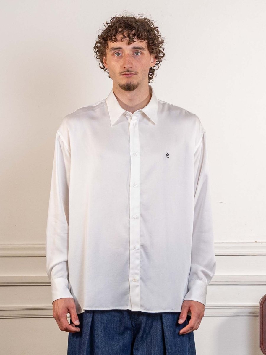 OVERSIZED SHIRT É - WHITE