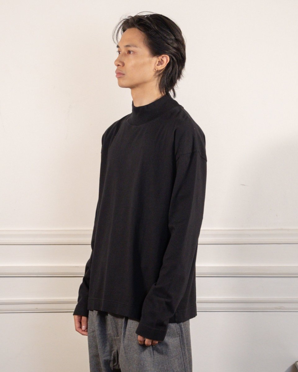 Nest Mock Neck T-shirt - Faded Black