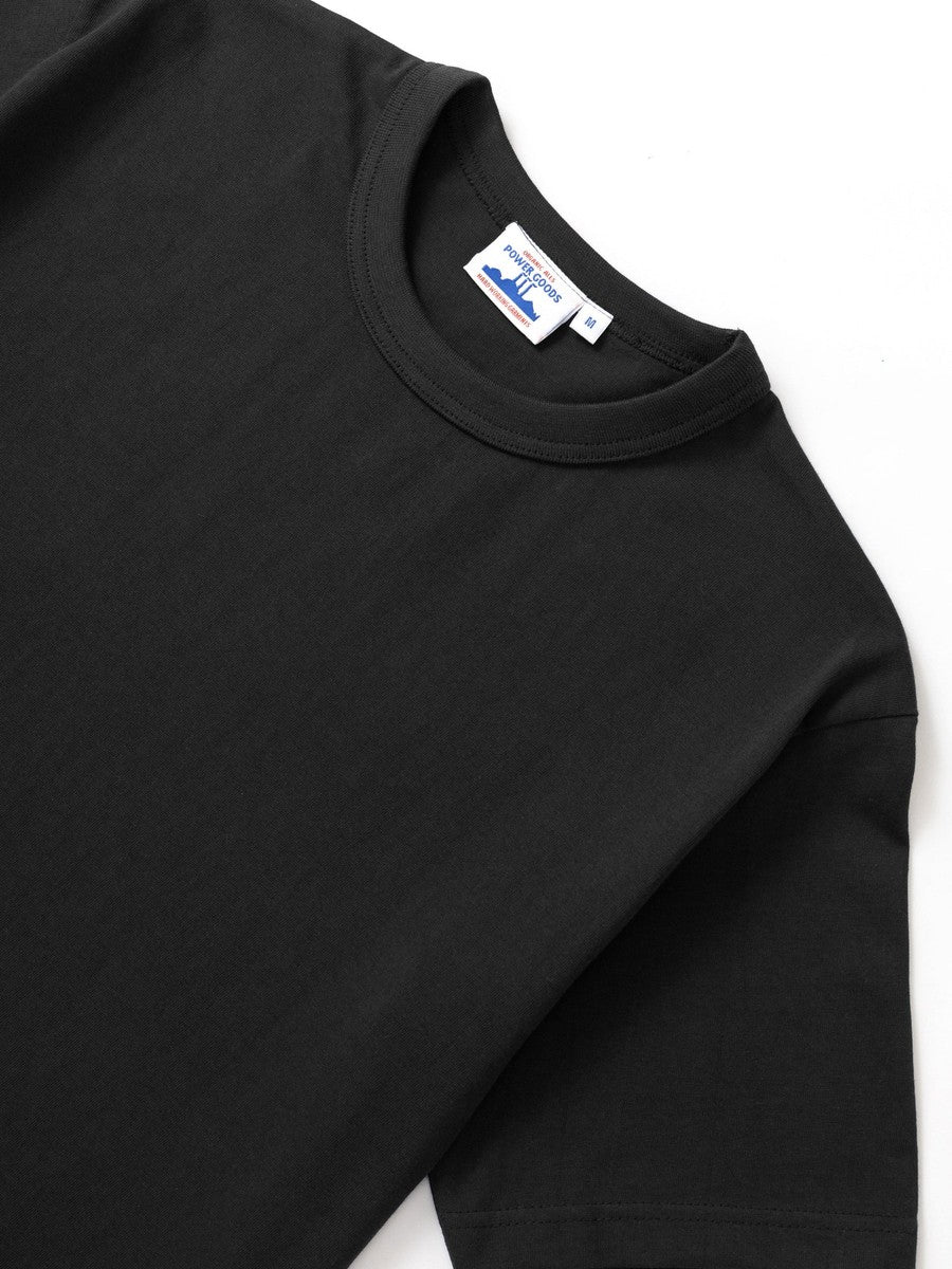 Archive T-Shirt Power Goods black, détail encolure