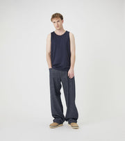 SELVAGE DENIM PANTS - Indigo NANAMICA - silhouette complete portee
