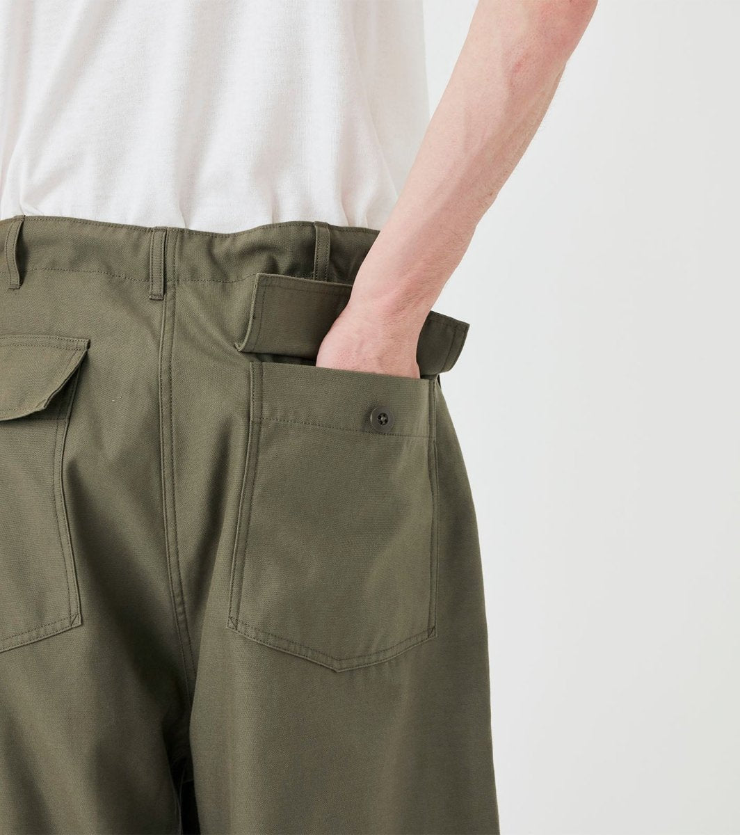 WIDE BAKER PANTS - Khaki NANAMICA - detail poche arriere ouverte