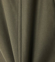 WIDE BAKER PANTS - Khaki NANAMICA - gros plan sur le back satin coton polyester