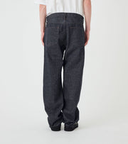 SELVAGE DENIM STRAIGHT PANTS - Indigo NANAMICA - vue de dos portee