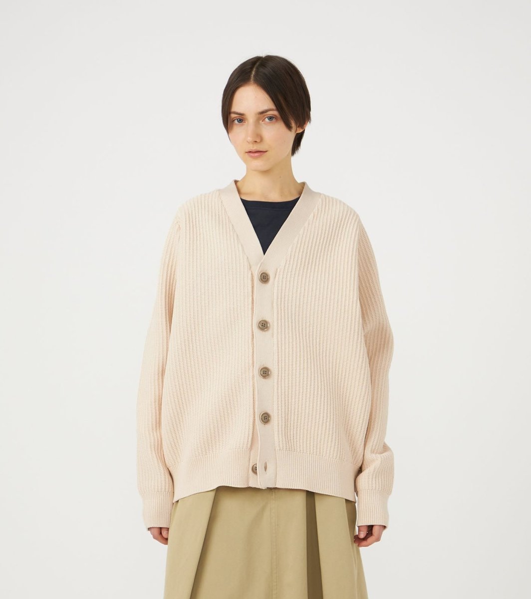 5G KNIT CARDIGAN - Ivory NANAMICA - vue de face portee cardigan boutonne