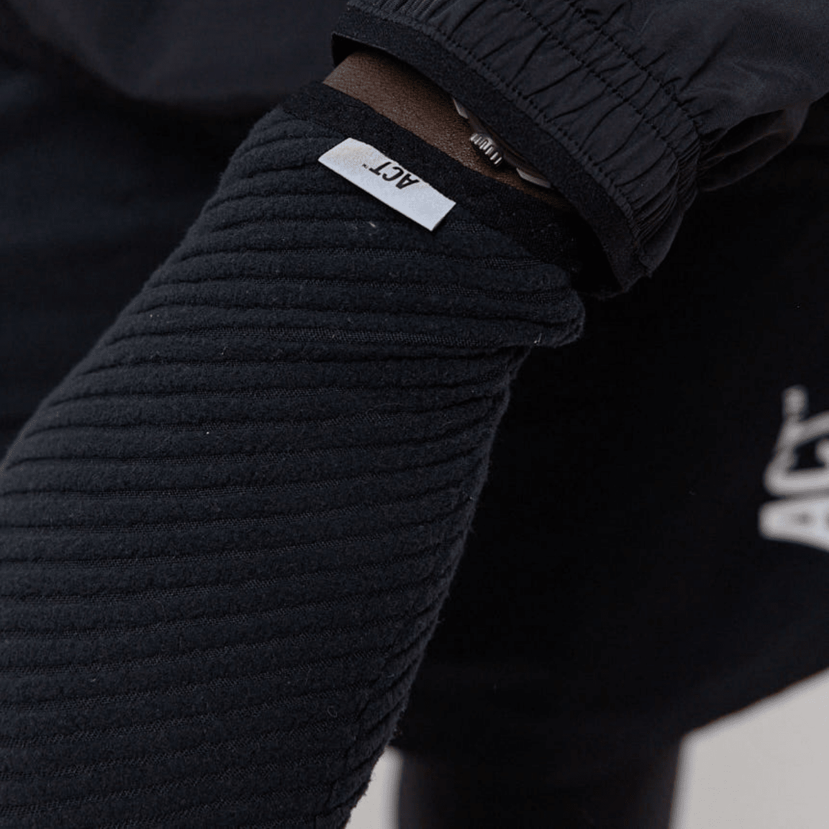 ThermoShell Gants Noir - ACT Running - Aura Store - vue 4 — photo 4