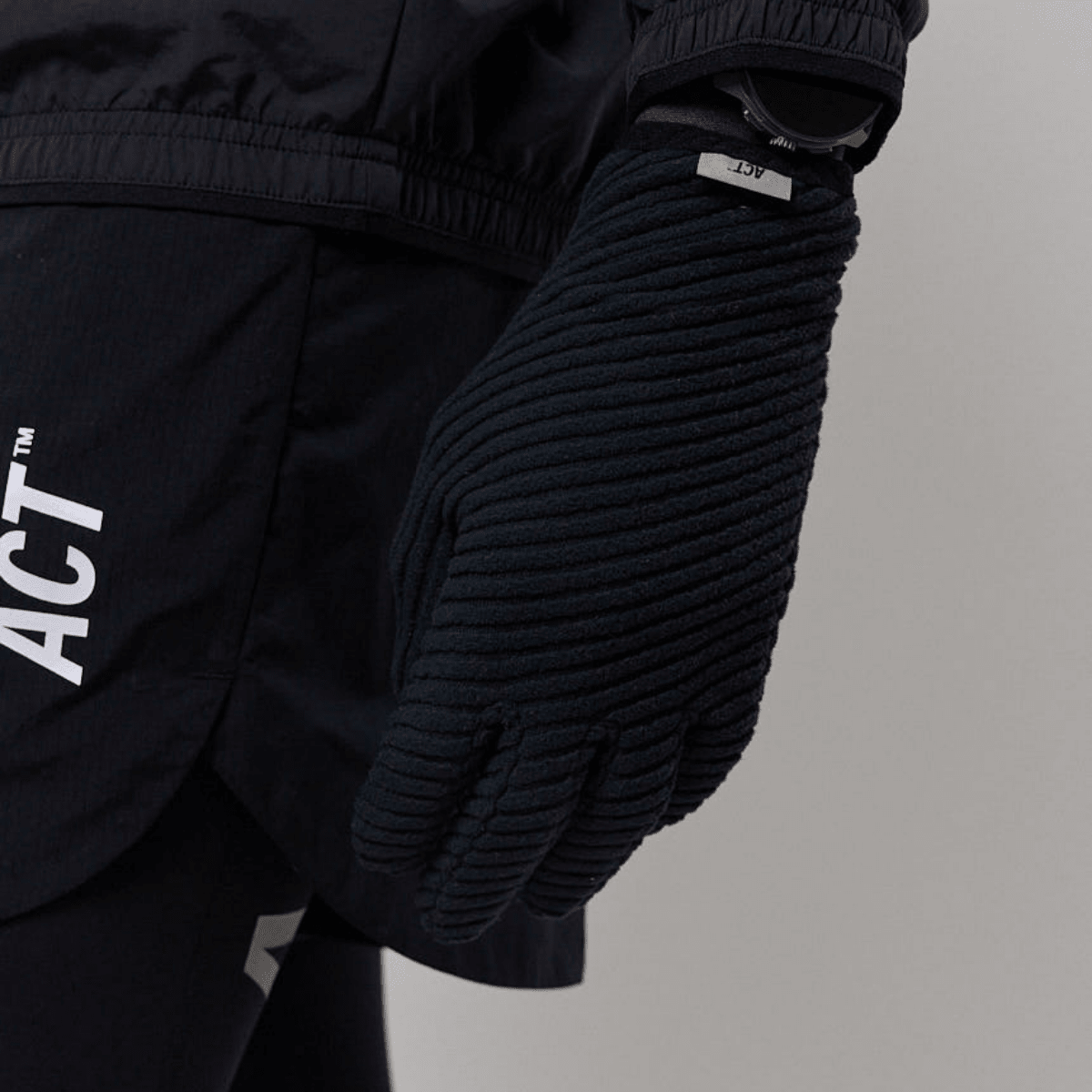 ThermoShell Gants Noir - ACT Running - Aura Store - vue 6 — photo 6