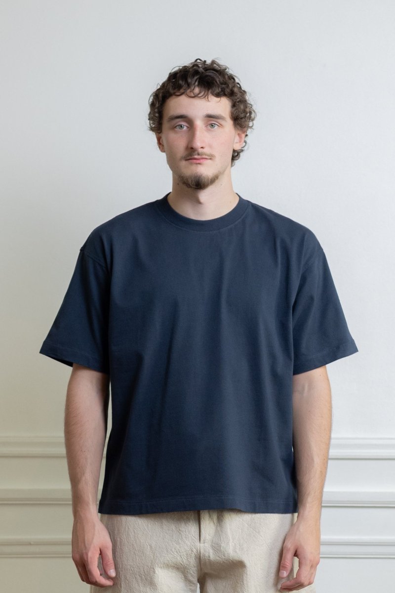  T-shirt YMC Earth Triple navy détail col côtelé
Image 