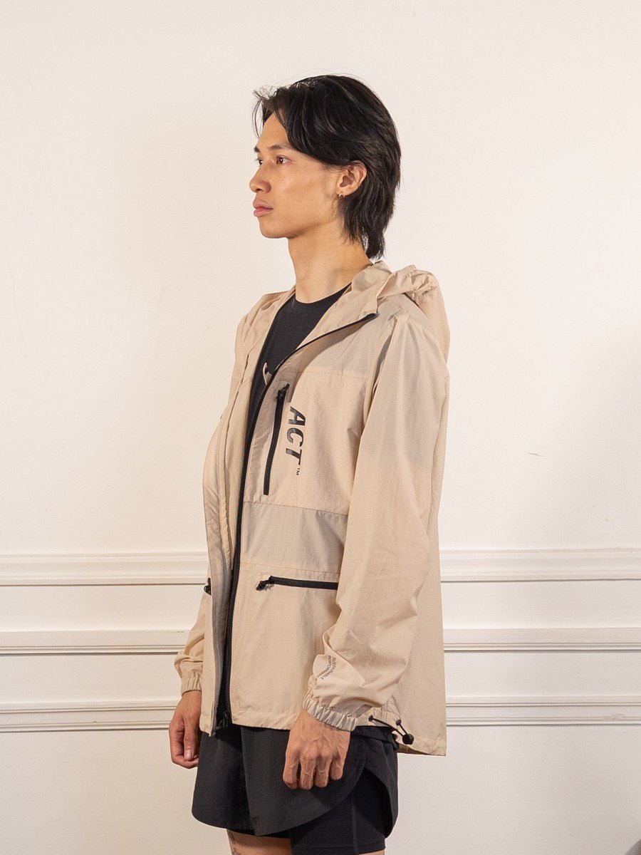 BioRip - WindBreaker - Beige - ACT Running - vue de profil portée