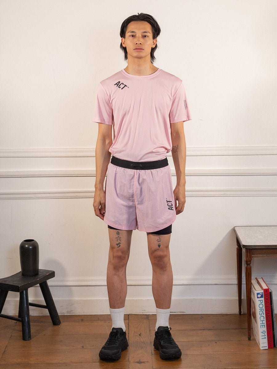 ShellLight - Short 2en1 - Rose - ACT Running - vue portée en pied