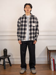 Flanel Overshirt - Black - Bram's Fruit - vue portée en pied